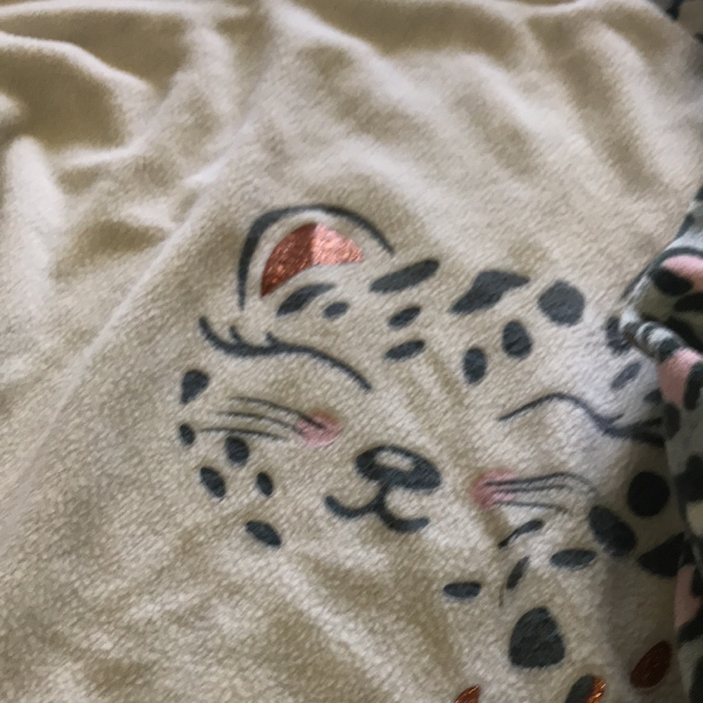 Pj - Picture 2 of 9